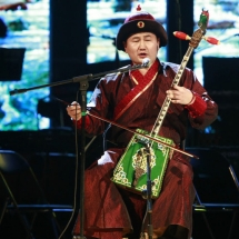 Монголд зочлох жилийн контент
