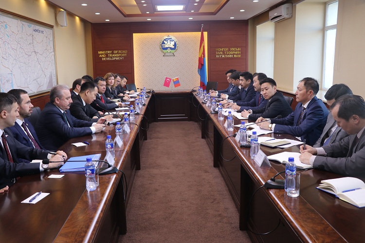 Монгол улс, БНТУ-тай агаарын харилцаагаа тэлэх бодлого барина
