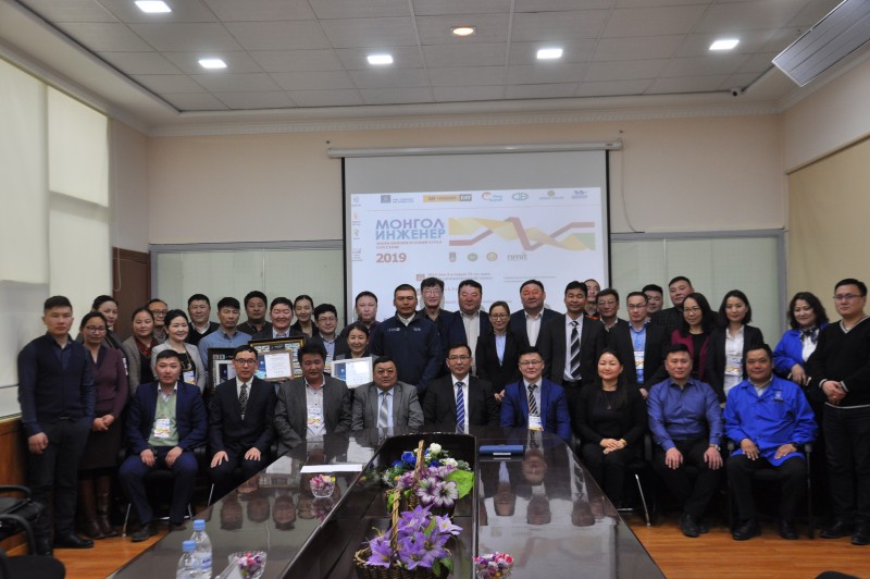 “Монгол инженер 2019” сэдэвт эрдэм шинжилгээний хурал, бүтээлийн  үзэсгэлэн зохион байгуулагдлаа.